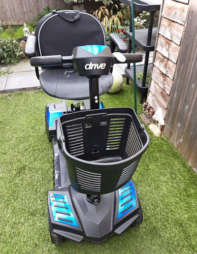 Drive wheel mobility scooter - 4-wheel,