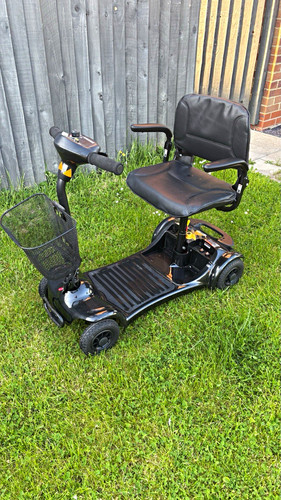 Black wheeled electric - 4-wheeled,