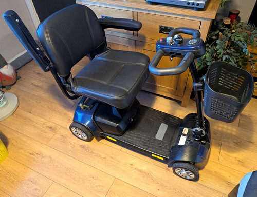 Blue wheel electric mobility - blue,